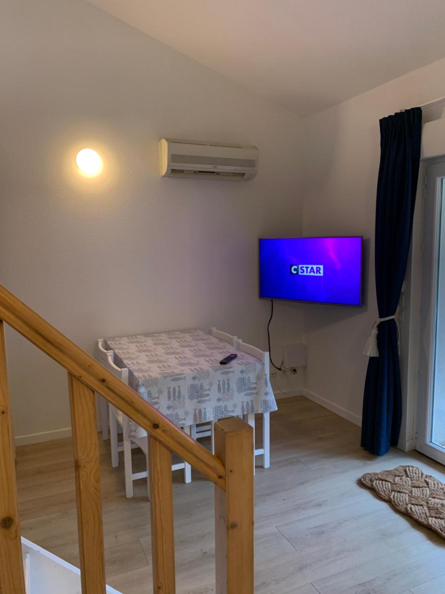 Prázdninový dům Maisonnette La Coti H5 Avec Piscine Interieure Chauffee, A 400 M De La Et Menage De Fin Sejour Compris Saint-Georges-d'Oleron